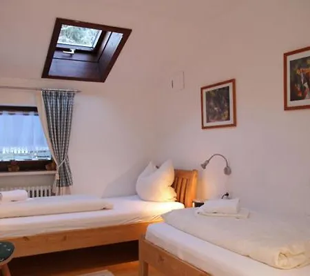 Chaletwohnung Allgaeutraum In Ruhiger Lage Von Burgberg Unterhalb Vom Gruenten Burgberg (Bavaria)