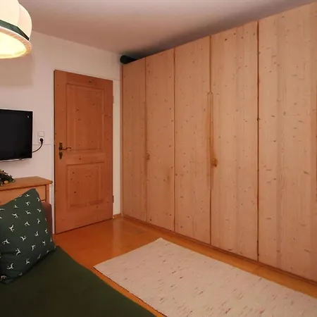 Apartment Chaletwohnung Allgaeutraum In Ruhiger Lage Von Burgberg Unterhalb Vom Gruenten Burgberg (Bavaria)