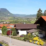 公寓 Allgaeutraum Mit Bergblick In Ruhiger Lage Von 布格贝格