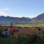 Allgaeutraum Mit Bergblick In Ruhiger Lage Von 布格贝格