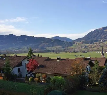 Allgaeutraum Mit Bergblick In Ruhiger Lage Von 부르크베르크