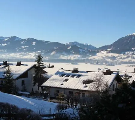 아파트 Allgaeutraum Mit Bergblick In Ruhiger Lage Von